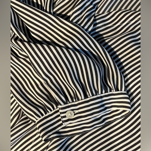 Y2K LOFT Striped Pinstripe V-Neck Bodysuit Medium - Picture 3 of 8